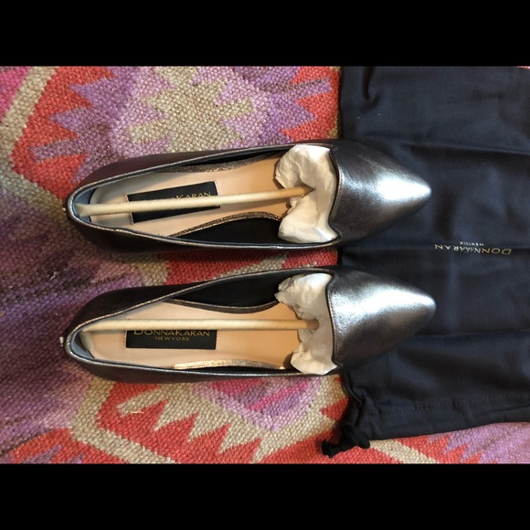 Donna Karen Gold Metallic Flat - Picture 3 of 4